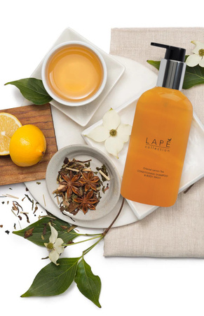 LAPĒ Collection szampon do włosów i żel pod prysznic 300 ml